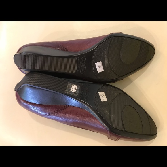 NEW Circa Joan & David Wedge Shoes - Picture 5 of 6